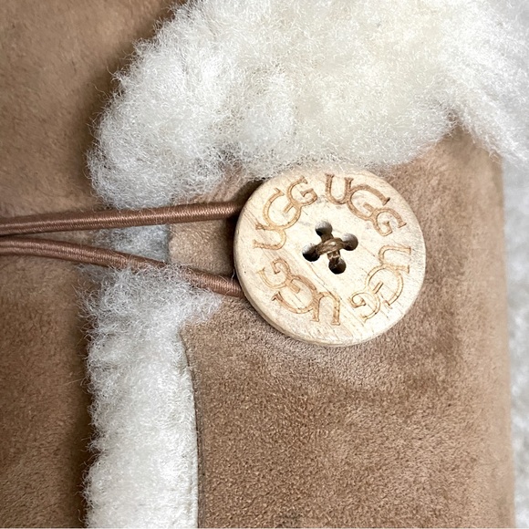 UGG Leather Boots, Size 7, Side Buttons - Picture 8 of 14